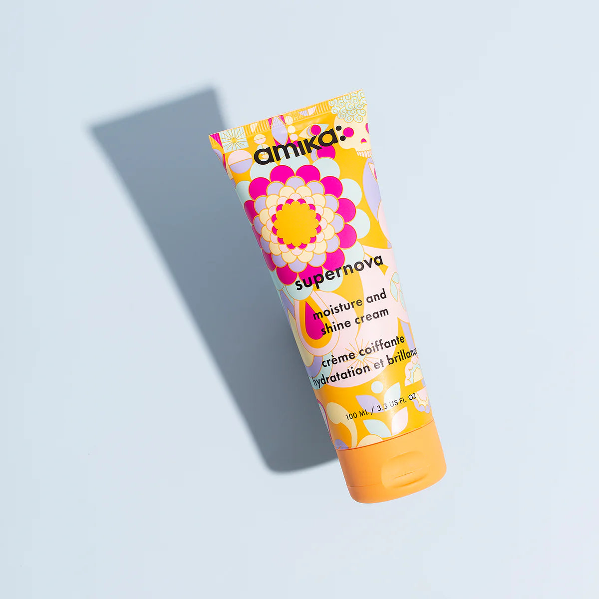 amika: supernova
moisture + shine hair cream leave-in cream weightlessly provides superior hydration and lightweight-conditioning, leaving hair supernaturally soft and smooth with brilliant shine